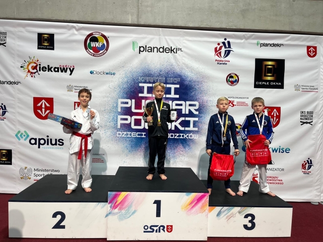 Sukcesy naszych uczniów w Pucharze Polski Dzieci i Młodzików w karate