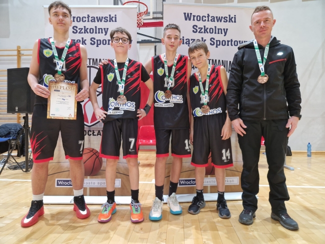 Ponownie jesteśmy brązowymi medalistami Mistrzostw Wrocławia w koszykówce 3x3!