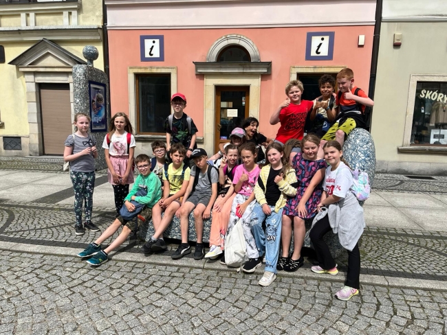Wycieczka uczniów klas 3a i 3b do Bolesławca