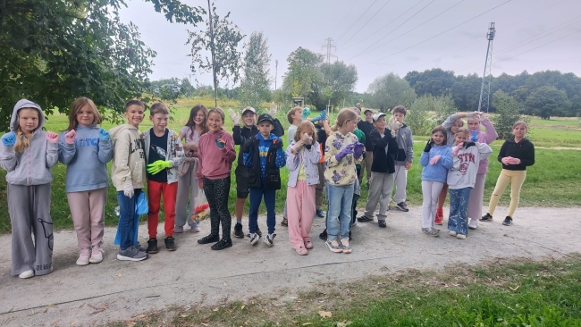 Uczniowie naszej szkoły brali udział w akcji "Sprzątanie Świata"