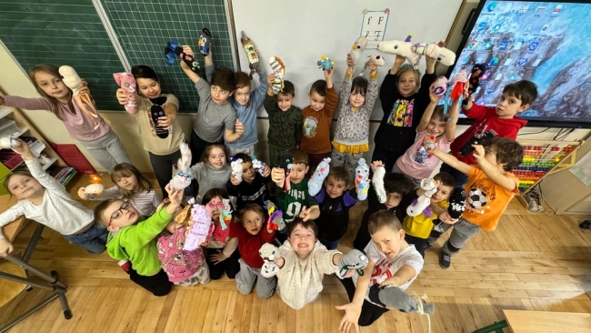 Niesamowite przygody skarpetek w klasie 1c