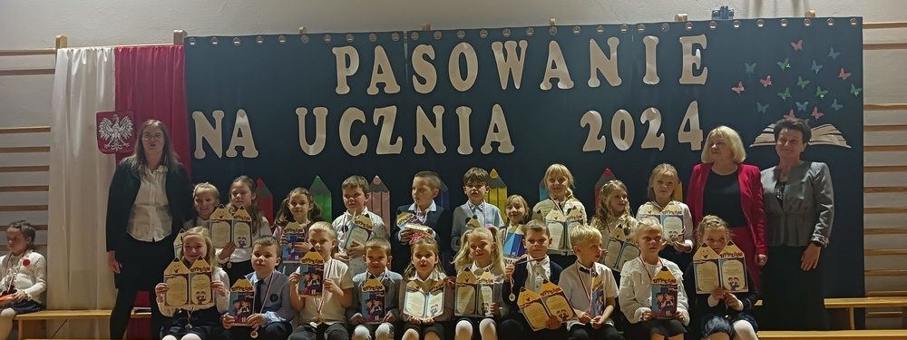 Pasowanie uczniów klas pierwszych