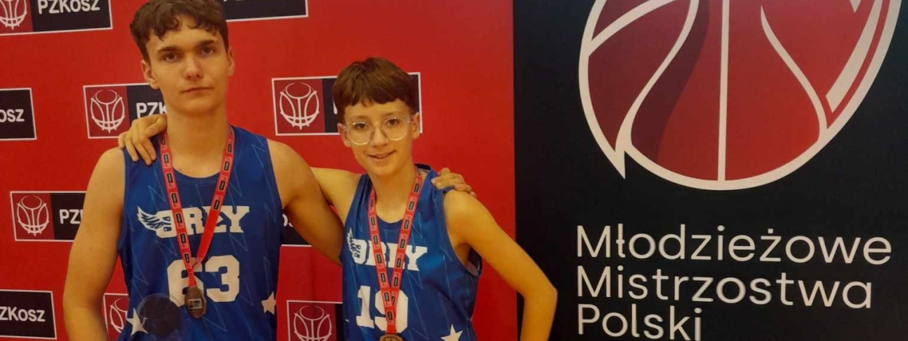 Franciszek Łapeta i Szymon Meszczyński brązowymi medalistami Mistrzostw Polski w koszykówce!