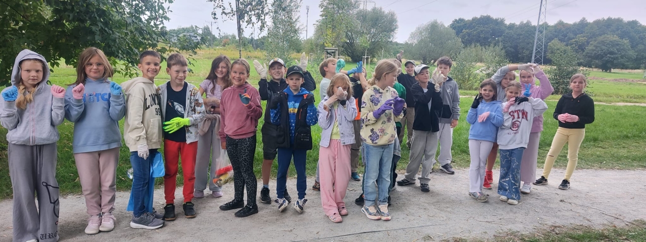Uczniowie naszej szkoły brali udział w akcji "Sprzątanie Świata"
