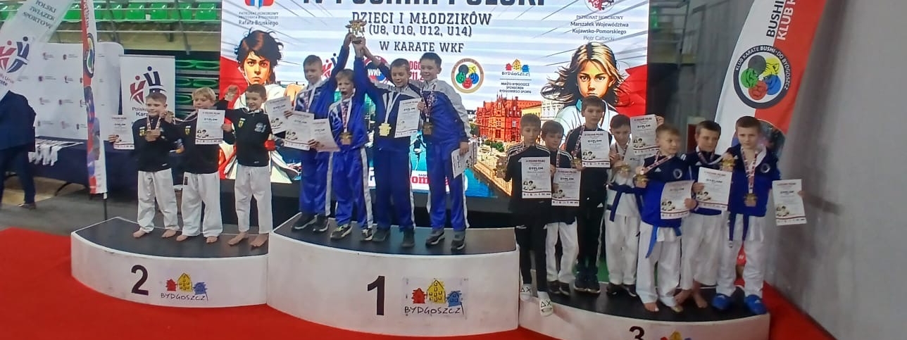 Sukcesy naszych uczniów na zawodach karate