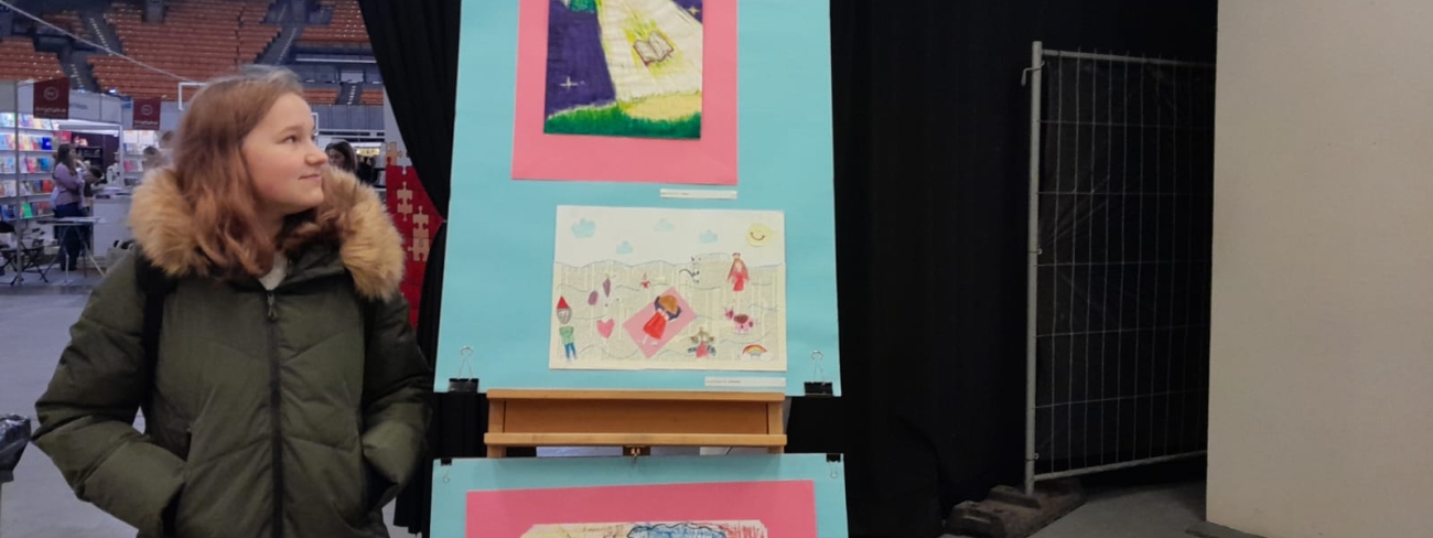 I miejsce Marysi Kosyk w międzyszkolnym konkursie plastycznym "Książkowe lato" 