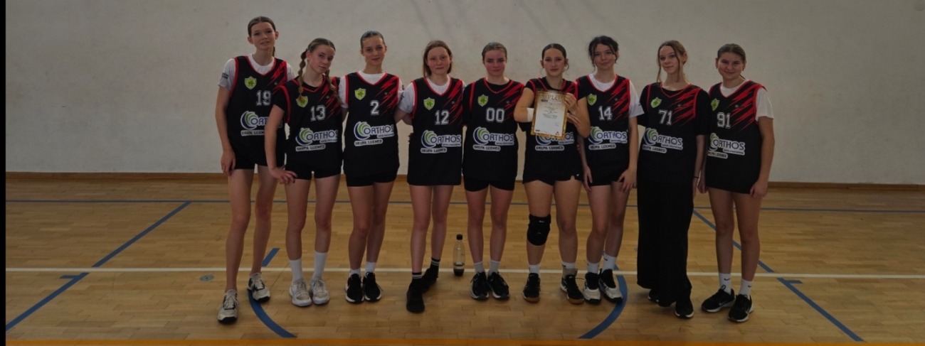 V miejsce reprezentacji dziewcząt w Mistrzostwach Wrocławia Młodzieży Szkolnej w koszykówce