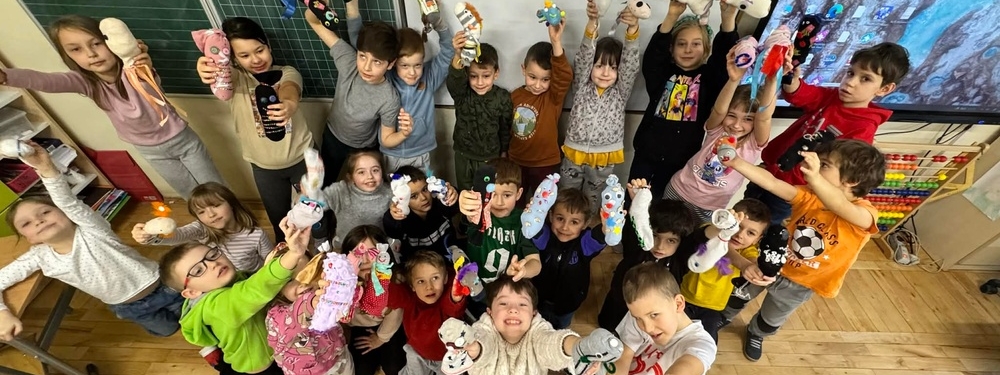 Niesamowite przygody skarpetek w klasie 1c