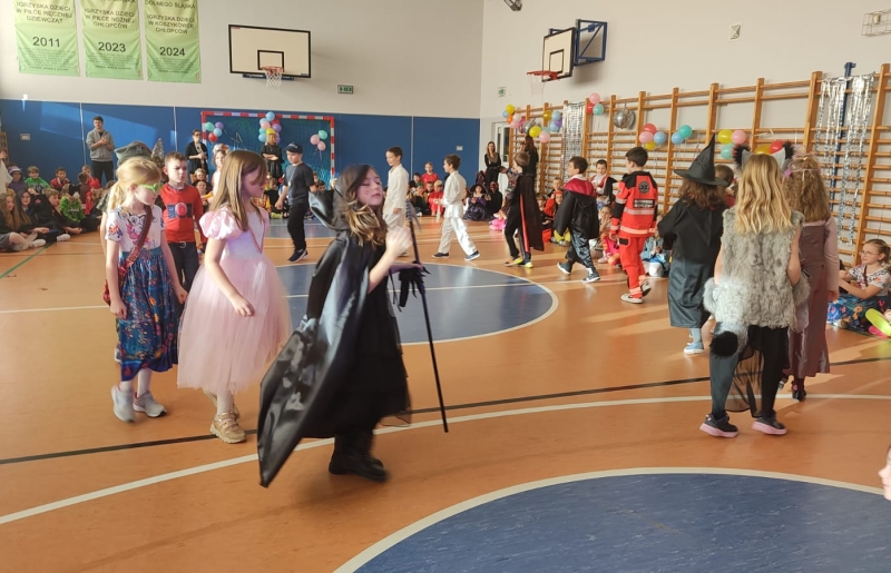 Bal Karnawałowy dla klas I-III w naszej szkole