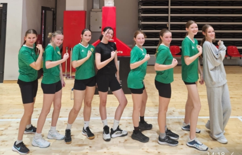 II miejsce dziewcząt w eliminacjach strefy Wrocław Zachód w koszykówce