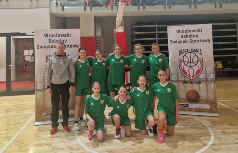 Eliminacje do Mistrzostw Wrocławia w Koszykówce Dziewcząt – sukces naszej szkoły!
