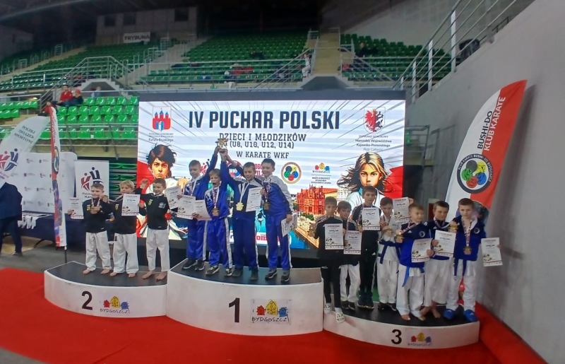 Sukcesy naszych uczniów na zawodach karate
