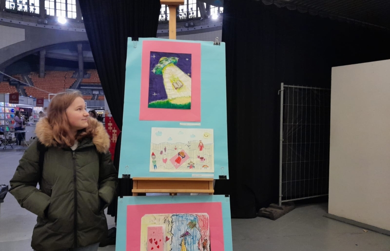 I miejsce Marysi Kosyk w międzyszkolnym konkursie plastycznym "Książkowe lato" 